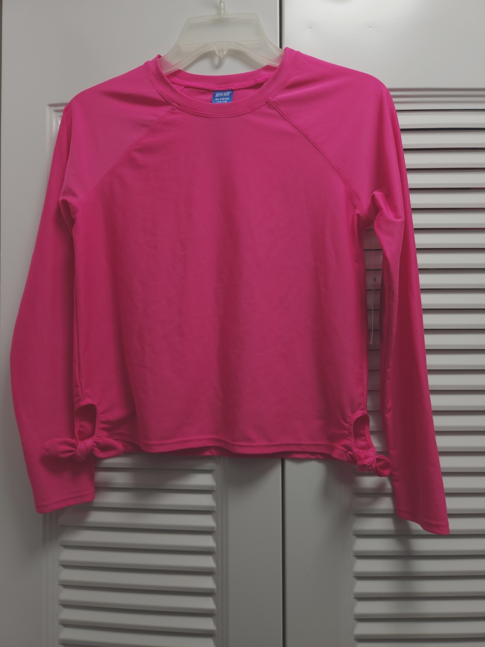 Girls UPF 50+ Long Sleeve Rash Guard Swim ShirKids Pink Long-Sleeve Knot Hem Top